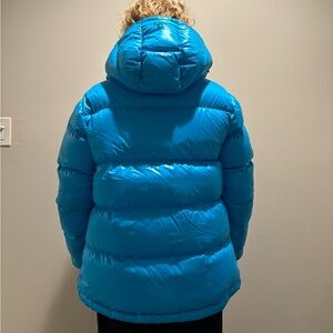 Aritzia Super Puff mid length coat in electric blue